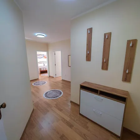 Anoe Center * Shkoder